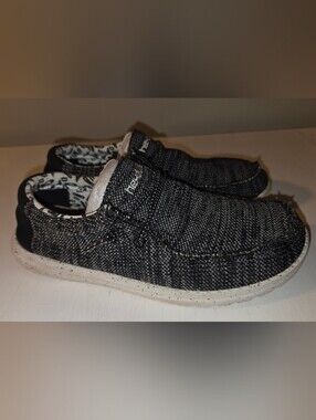 Hey Dude Wally Youth Sox Skater Size 6Y